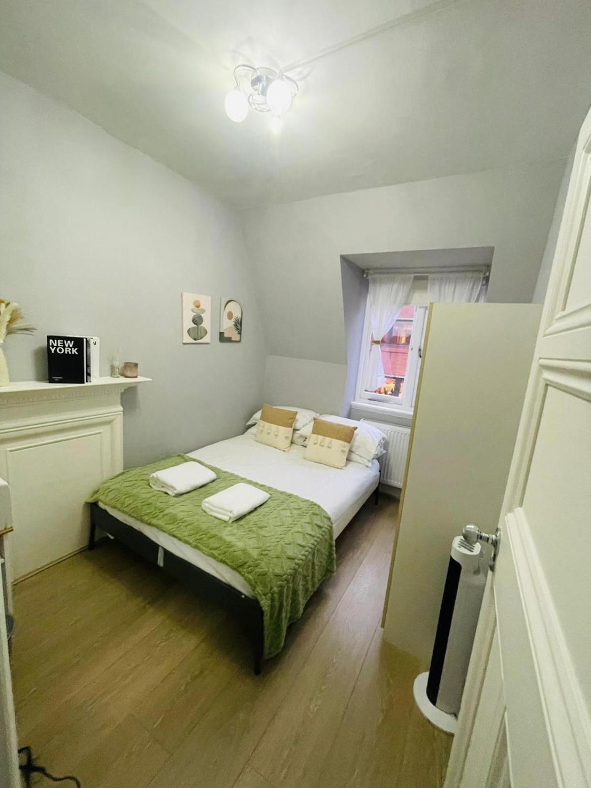 Apartments In The Heart Of High Street Kensington London Rum bild